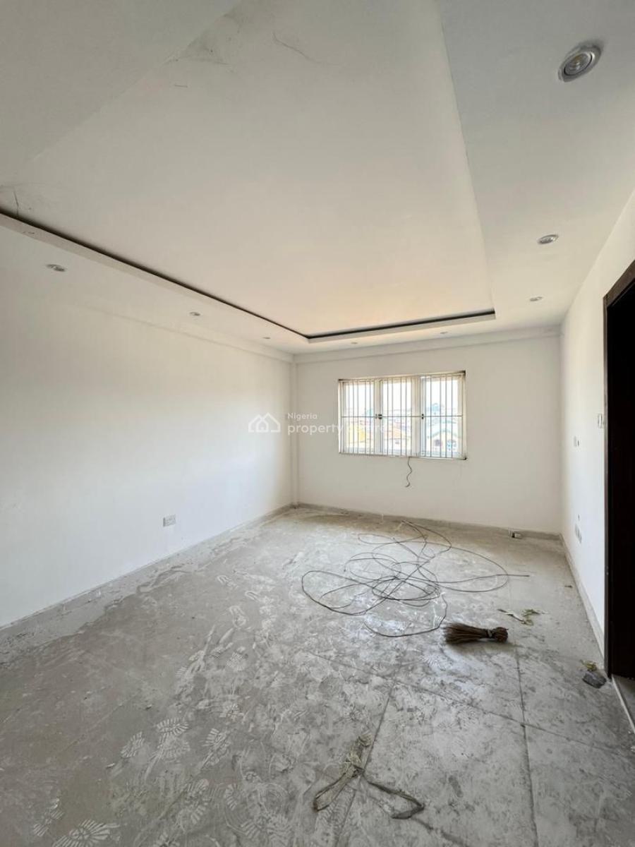Beautiful Newly Built 3bedroom Apartment in a Prime Location, Stunning 3bedroom Apartment in an Accessible Area, Surulere, Lagos, Block of Flats for Sale