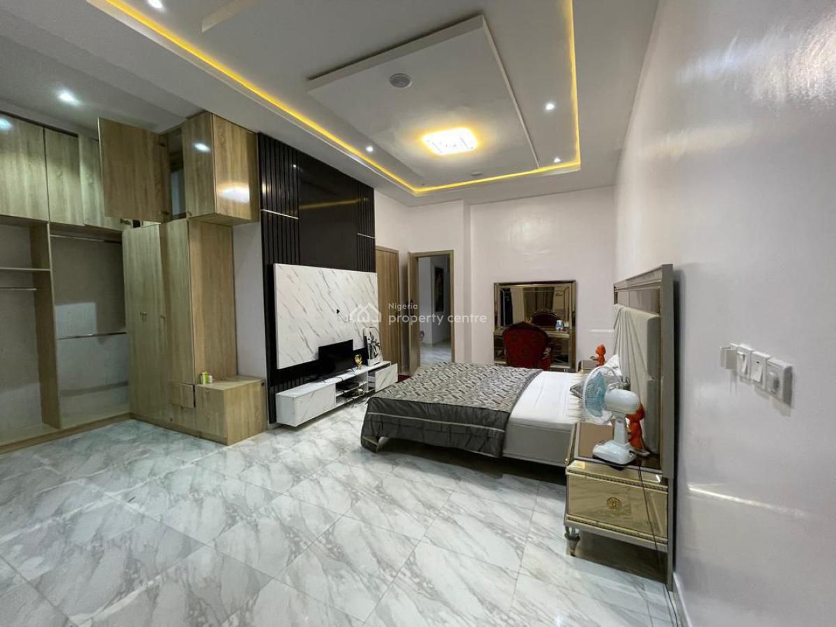 Fully Furnished 4bedrooms with Bq, Ologolo, Lekki, Lagos, Flat / Apartment for Rent