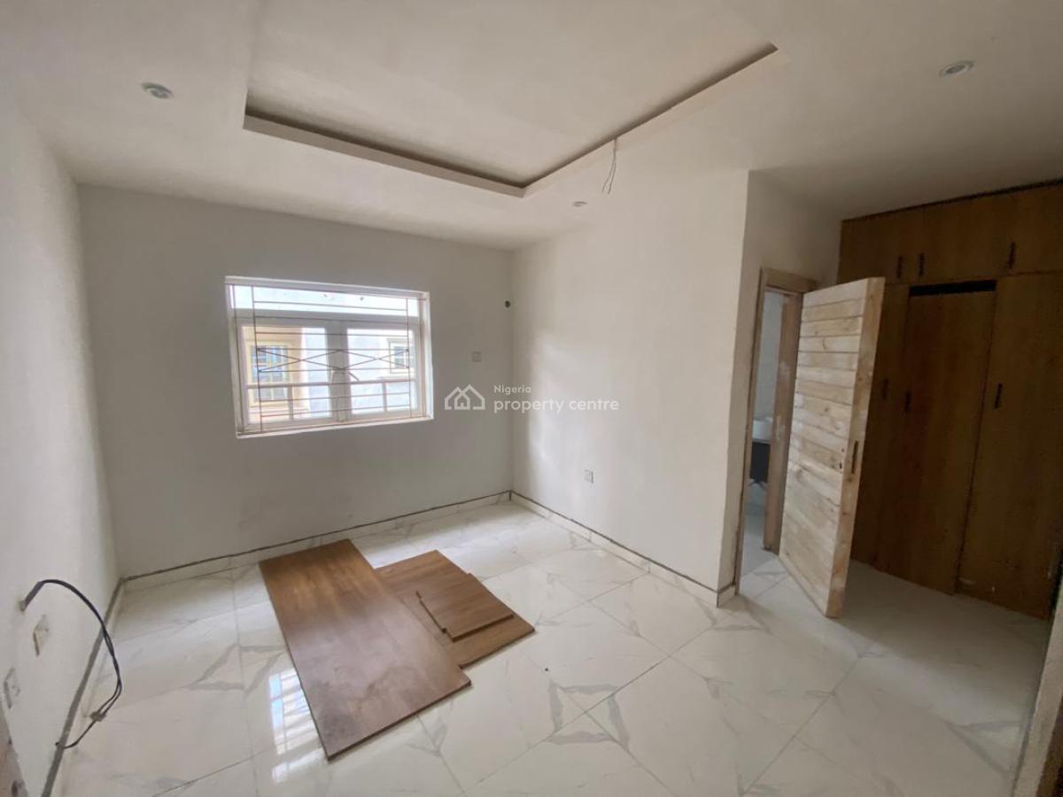 4-bedroom Semi-detached Duplex with Bq, Lekki Phase 1, Lekki, Lagos, Semi-detached Duplex for Rent