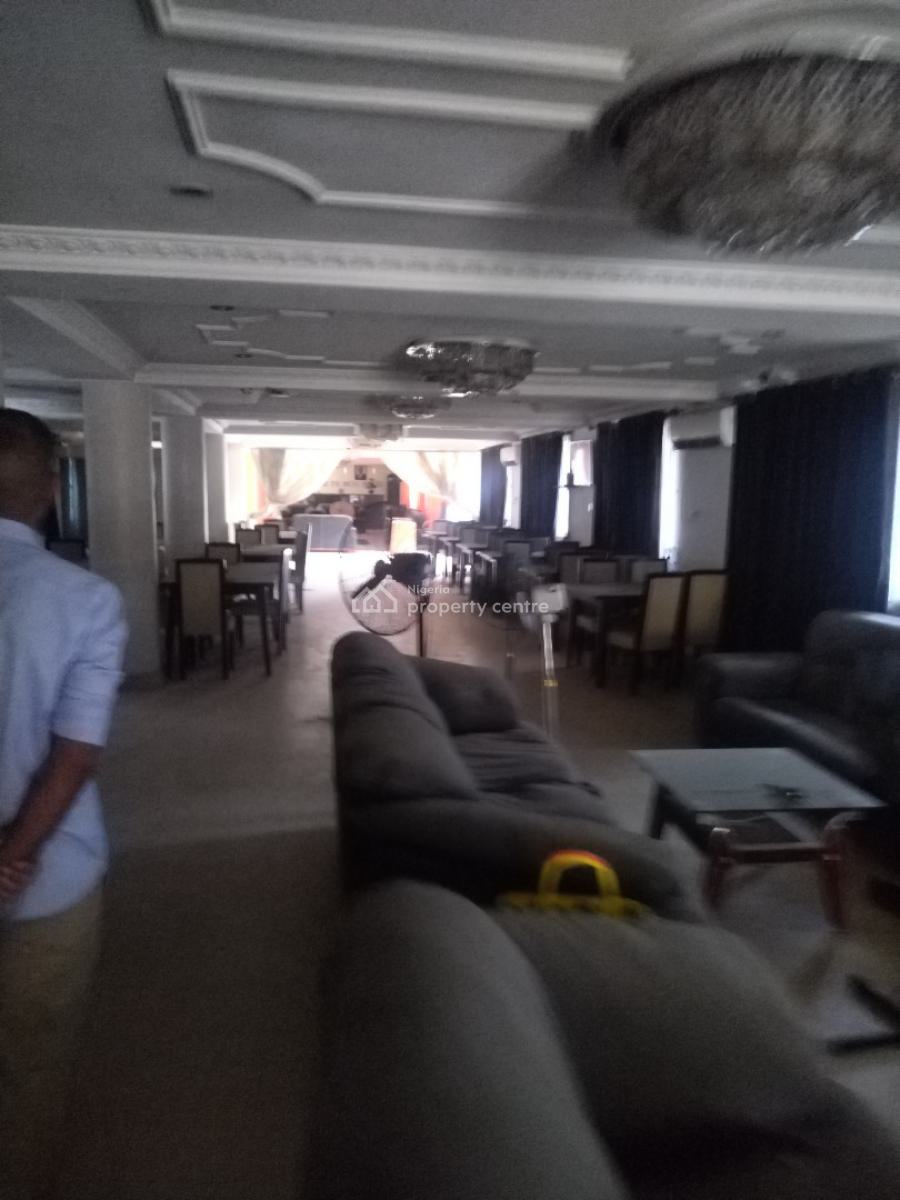 3-star Hotel for Lease, Onipanu, Behind Conoil, Off Ikorodu Road, Palmgrove, Ilupeju, Lagos, Hotel / Guest House for Rent