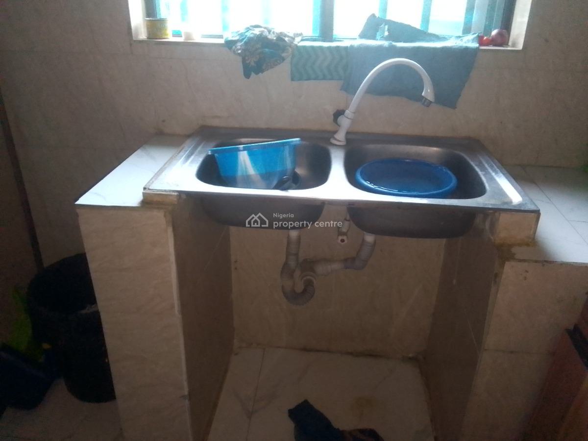 Spacious Luxury Shared Apartment with Excellent Features, Victory Estate Rd, Ogombo, Ajah, Lagos, Flat / Apartment for Rent
