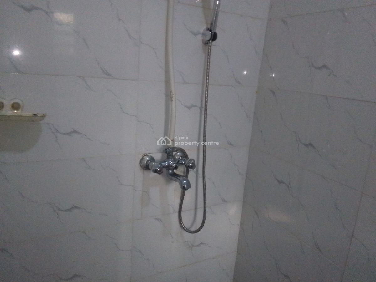 Spacious Luxury Shared Apartment with Excellent Features, Victory Estate Rd, Ogombo, Ajah, Lagos, Flat / Apartment for Rent