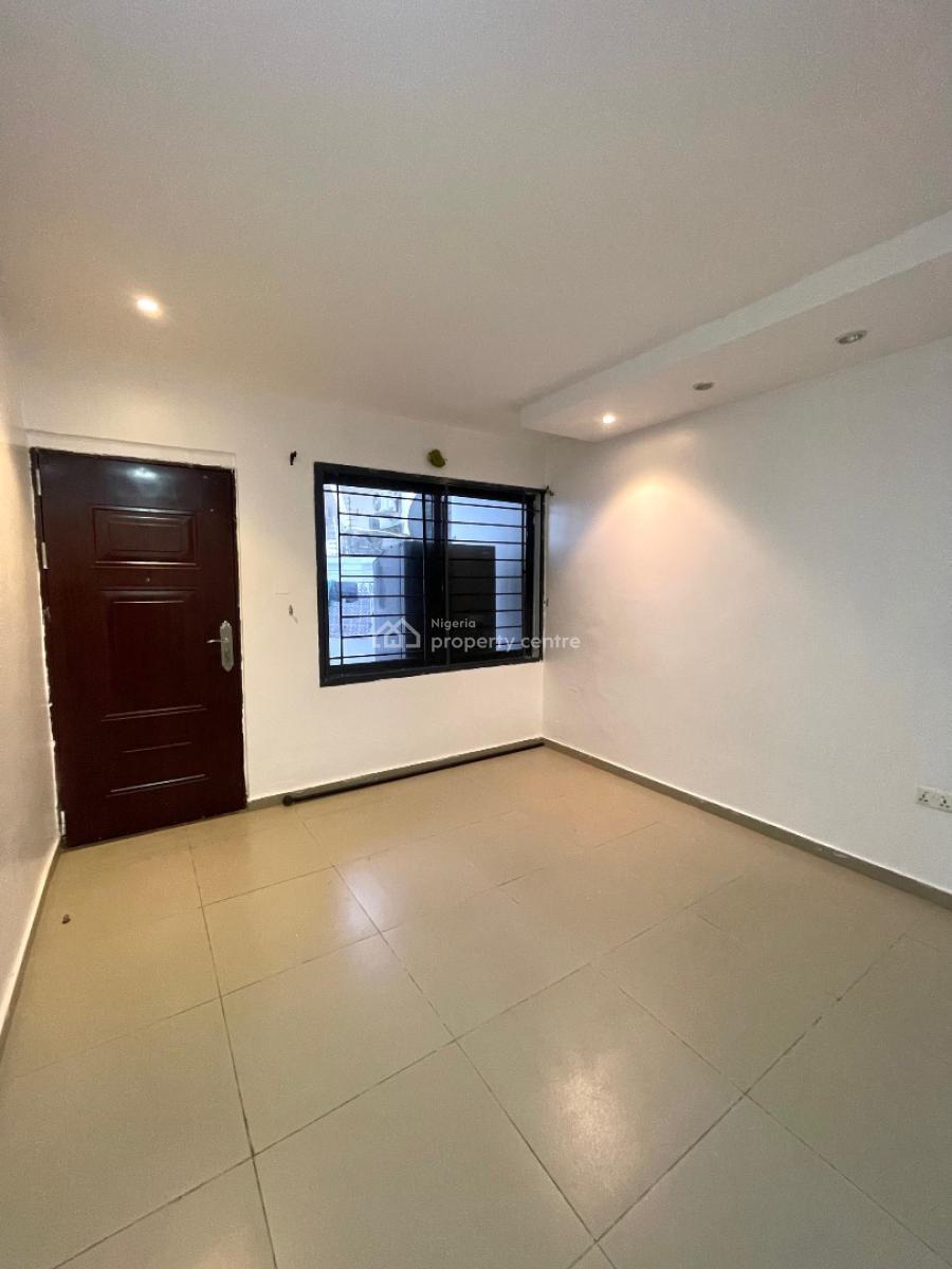 Luxury 2-bedroom Apartment with Bq and Personal Outdoor Space, Osapa, Lekki, Lagos, Flat / Apartment for Sale