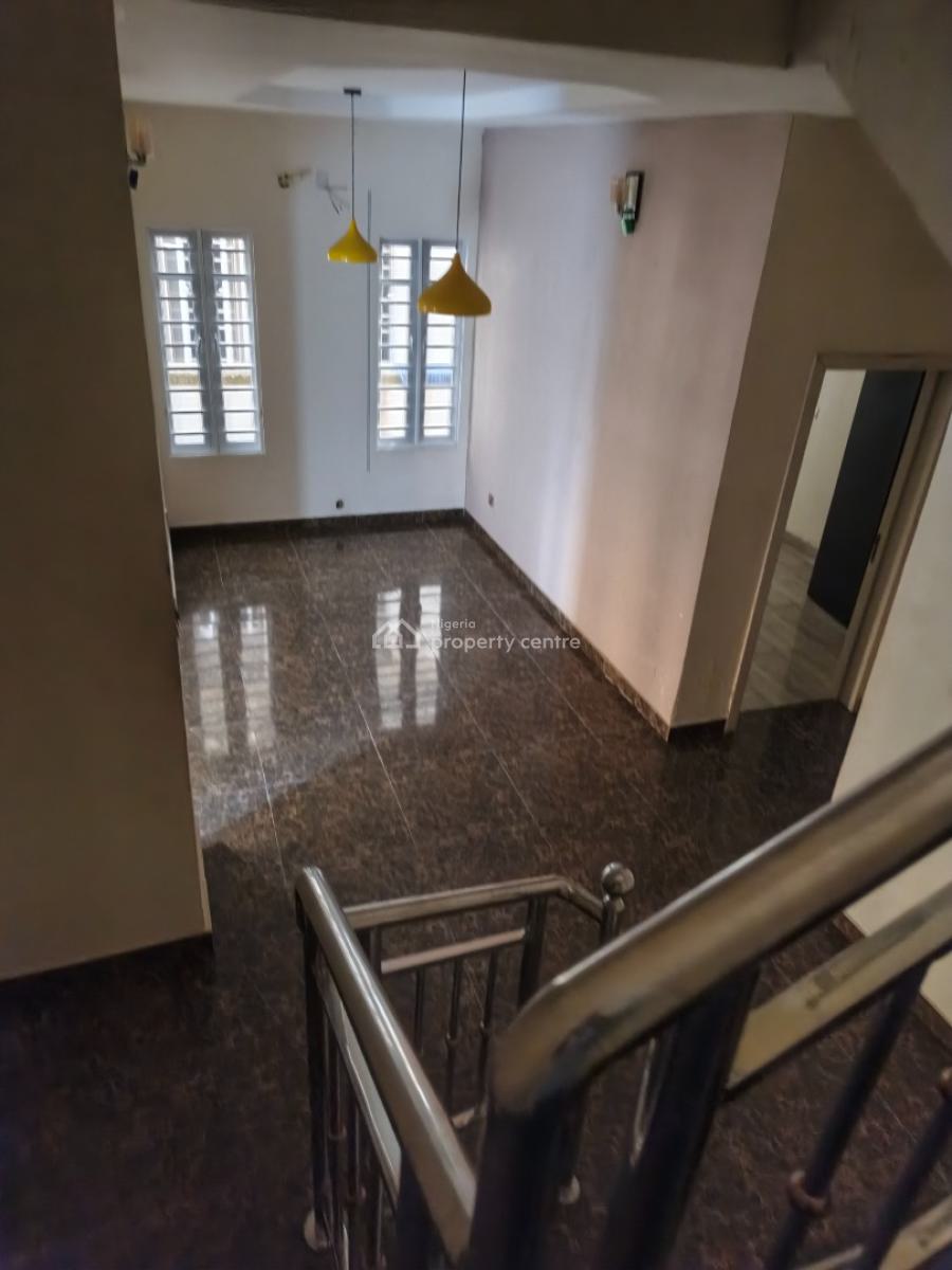 3 Bedroom Apartment, Lekki Phase 1, Lekki, Lagos, Flat / Apartment for Rent