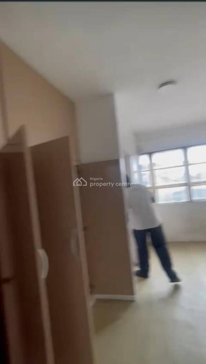 Lovely 3bedroom Flat, Primate Adejobi Crescent, Aladura Estate, Anthony, Maryland, Lagos, Flat / Apartment for Rent