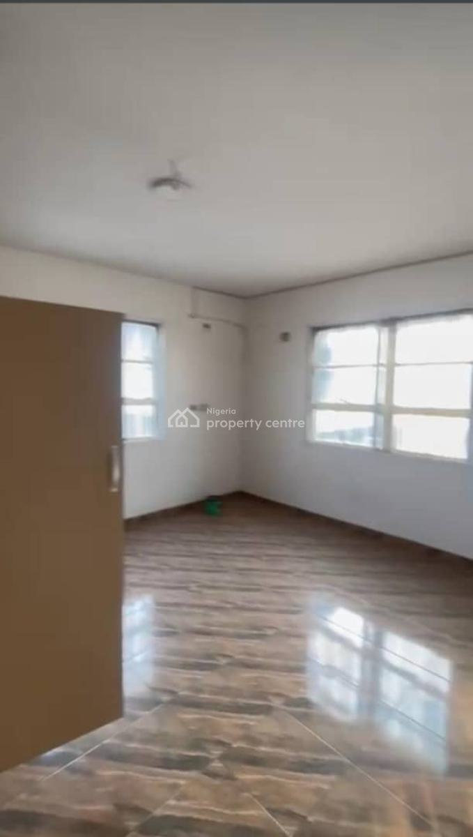Lovely 3bedroom Flat, Primate Adejobi Crescent, Aladura Estate, Anthony, Maryland, Lagos, Flat / Apartment for Rent