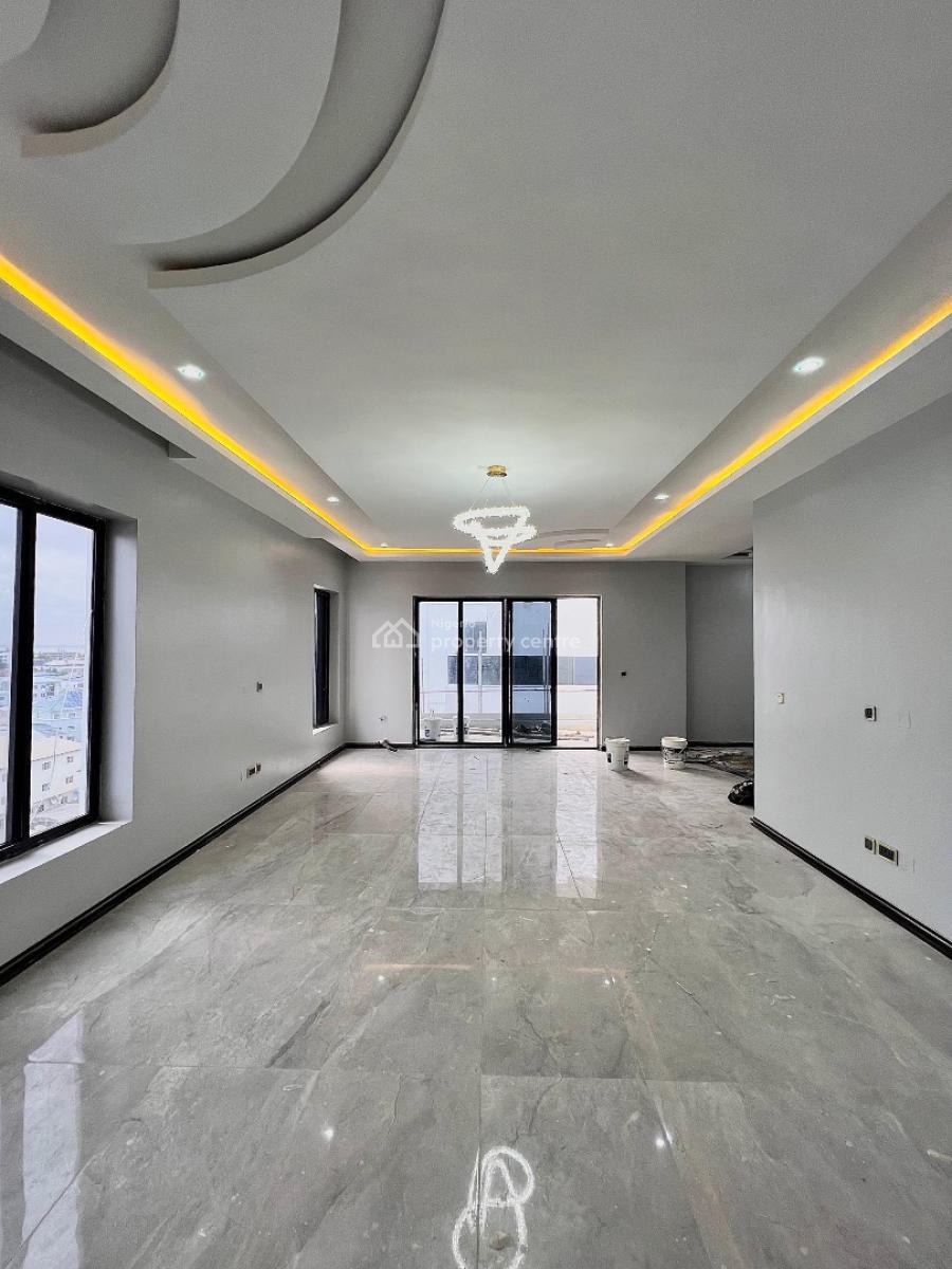 Spacious 5-bedroom Penthouse with Staff Quarters, Elevator, Cinema, Lekki Phase 1, Lekki, Lagos, Block of Flats for Sale