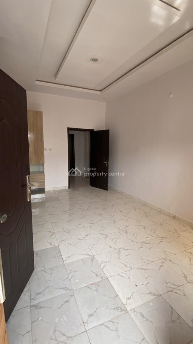 Well Maintained 3 Bedroom Terraced Duplex in a Call to Access Estate, Ikota, Lekki, Lagos, Terraced Duplex for Sale