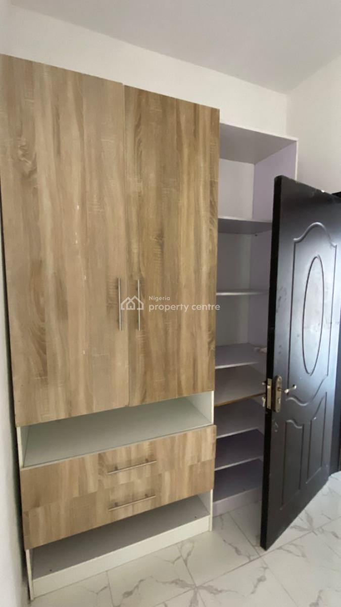 Well Maintained 3 Bedroom Terraced Duplex in a Call to Access Estate, Ikota, Lekki, Lagos, Terraced Duplex for Sale