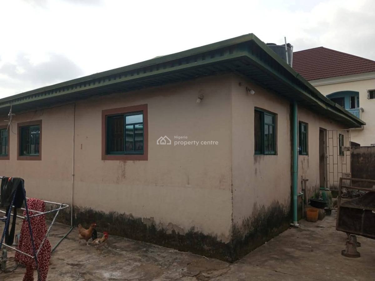 3 Units of 2 Bedrooms, Eruwen Off Awolowo Road, Ikorodu, Lagos, Block of Flats for Sale