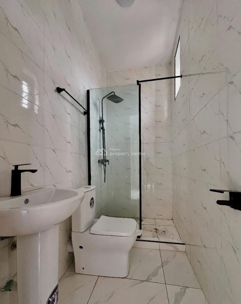 2 Bedroom Apartment, Ikota, Ikota, Lekki, Lagos, Flat / Apartment for Sale