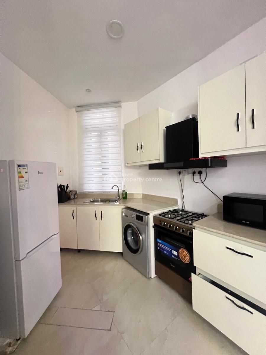 Luxurious Well Furnished 2 Bedroom Apartment with Pool & 24/7 Light, Lekki Phase 1, Lekki, Lagos, Flat / Apartment for Rent