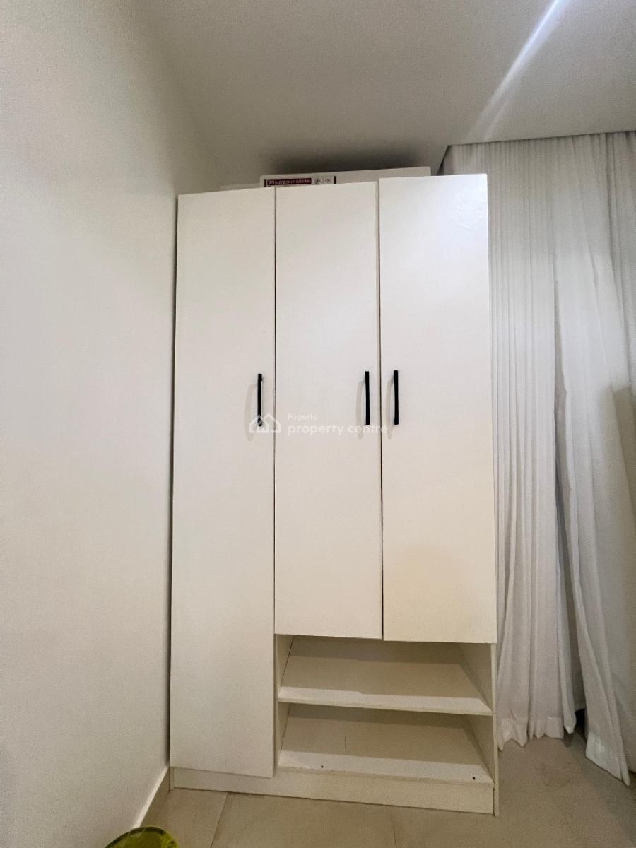 Luxurious Well Furnished 2 Bedroom Apartment with Pool & 24/7 Light, Lekki Phase 1, Lekki, Lagos, Flat / Apartment for Rent