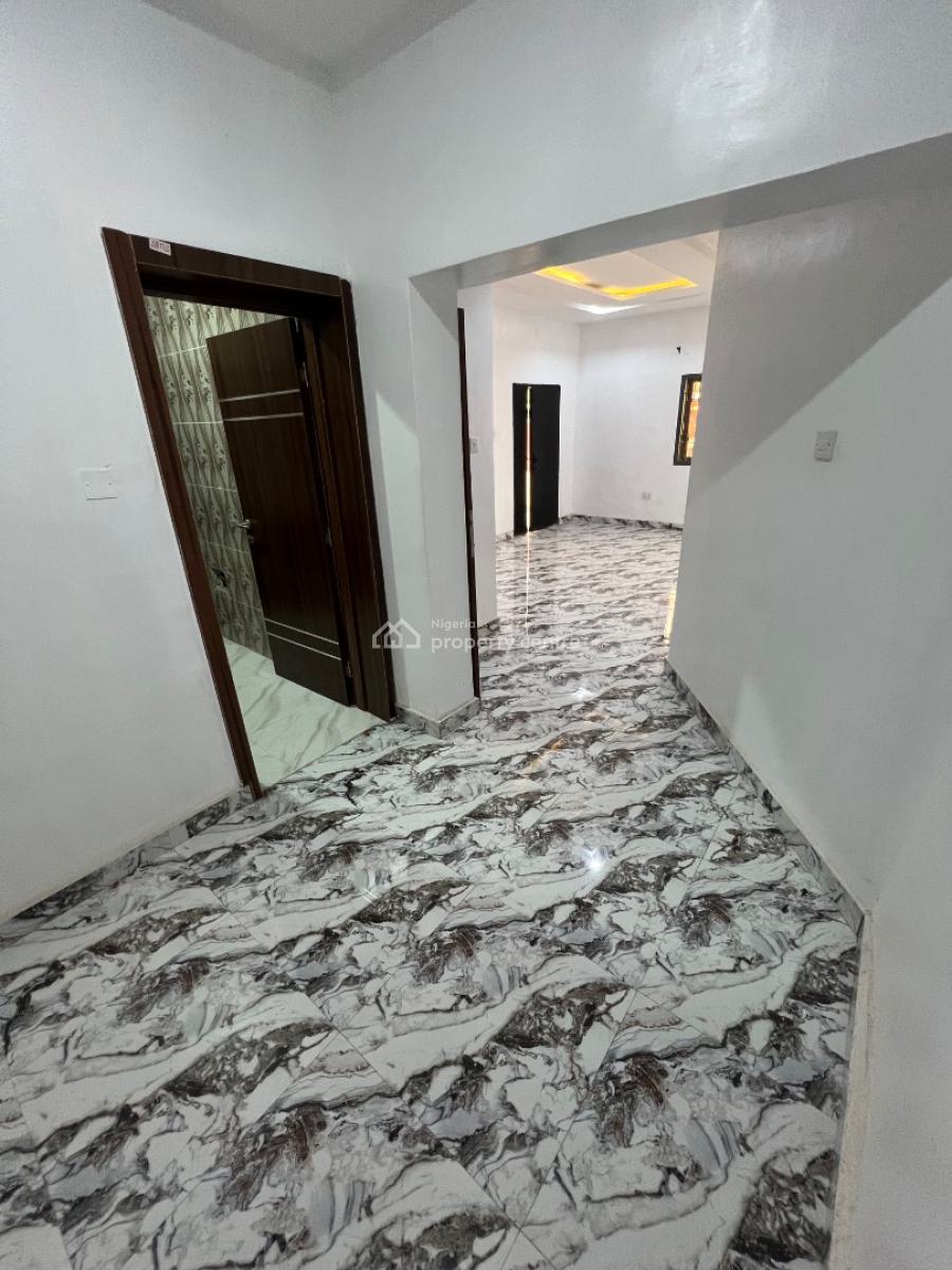 Super-clean 3-bedroom Flat (all Rooms En-suit) in a Secure Estate, Lekki Phase 1, Lekki, Lagos, Flat / Apartment for Rent