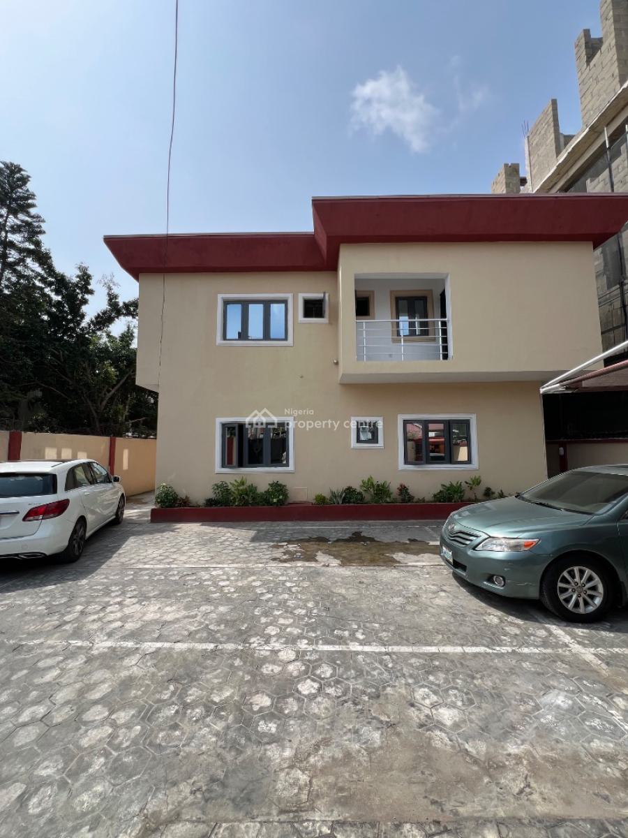Super-clean 3-bedroom Flat (all Rooms En-suit) in a Secure Estate, Lekki Phase 1, Lekki, Lagos, Flat / Apartment for Rent