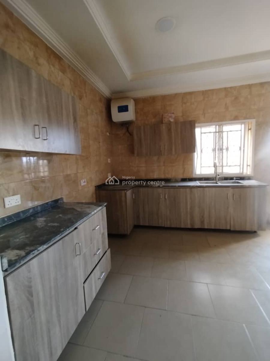 Standard 4bedroom Terrace Duplex with a Bq on a Tarred Road, Jahi, Abuja, Terraced Duplex for Rent