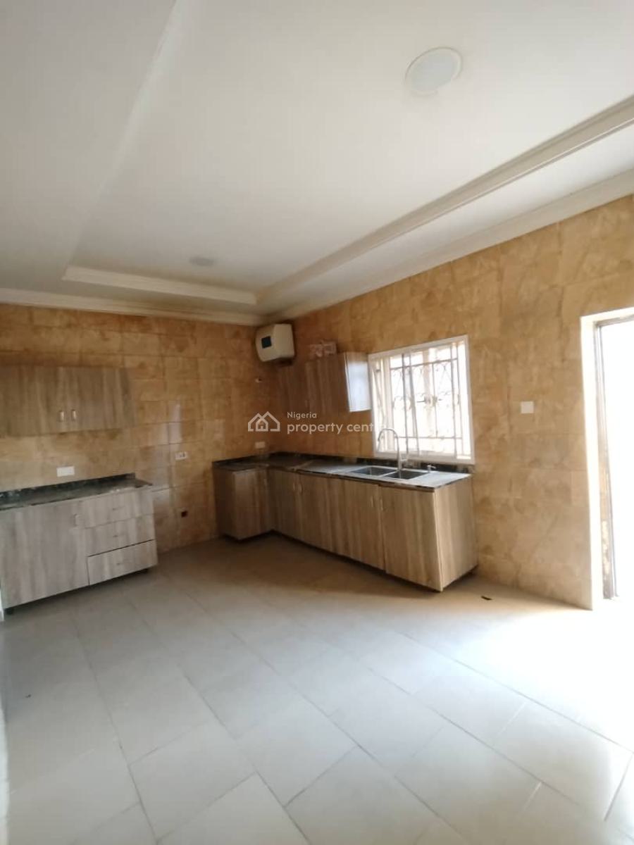 Standard 4bedroom Terrace Duplex with a Bq on a Tarred Road, Jahi, Abuja, Terraced Duplex for Rent