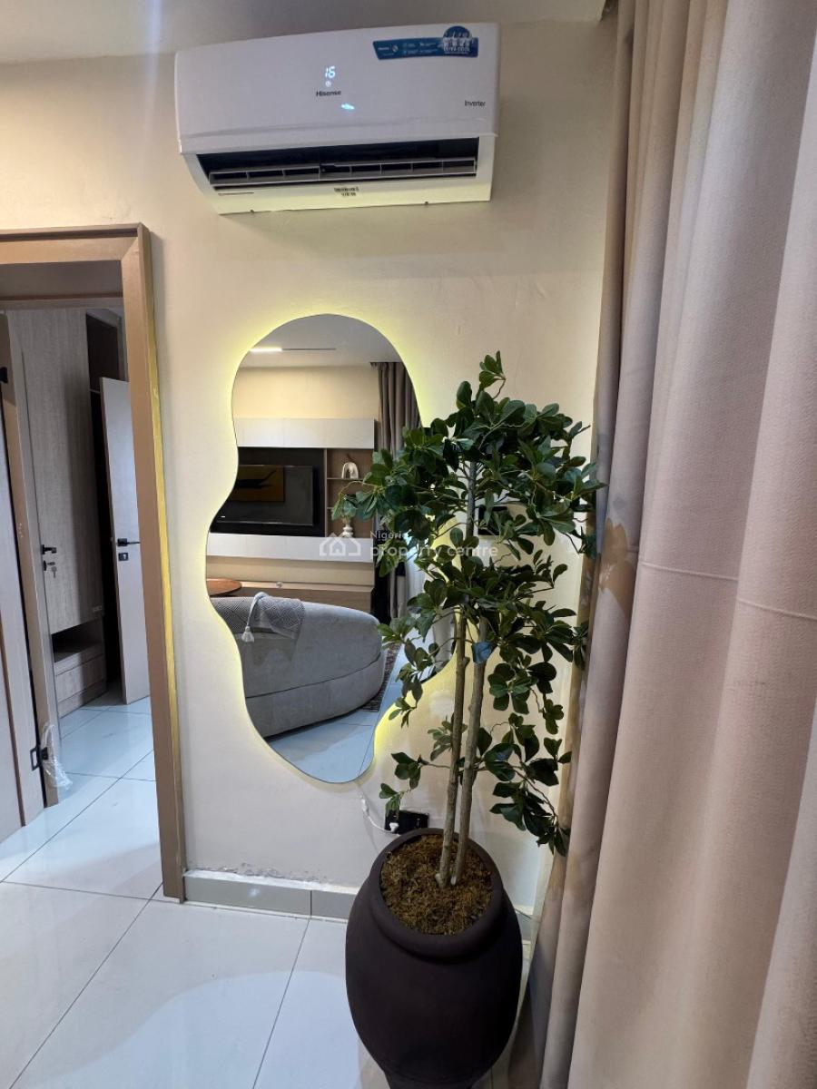 Lovely One Bedroom Apartment Suitable for Investment, Surulere, Lagos, Flat / Apartment for Sale