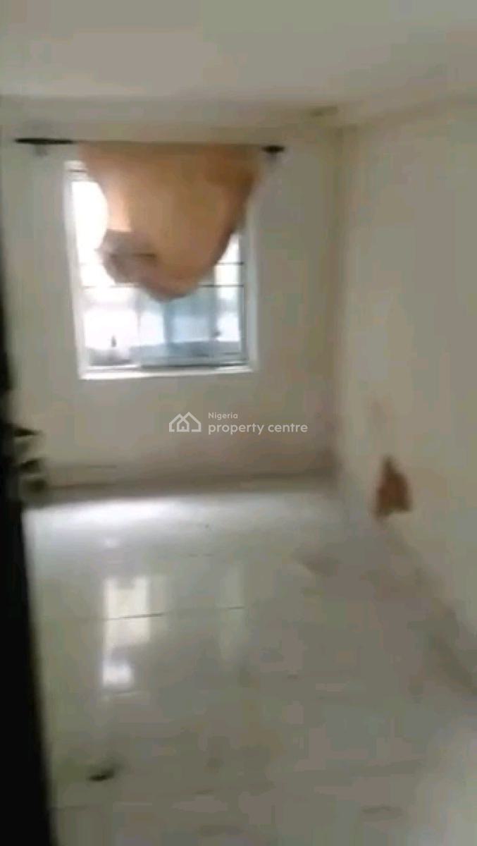 a Portable Descent Clean Miniflat Downstairs with a Wardrobe, Theo Okunusi, Alapere, Ketu, Lagos, Mini Flat (room and Parlour) for Rent