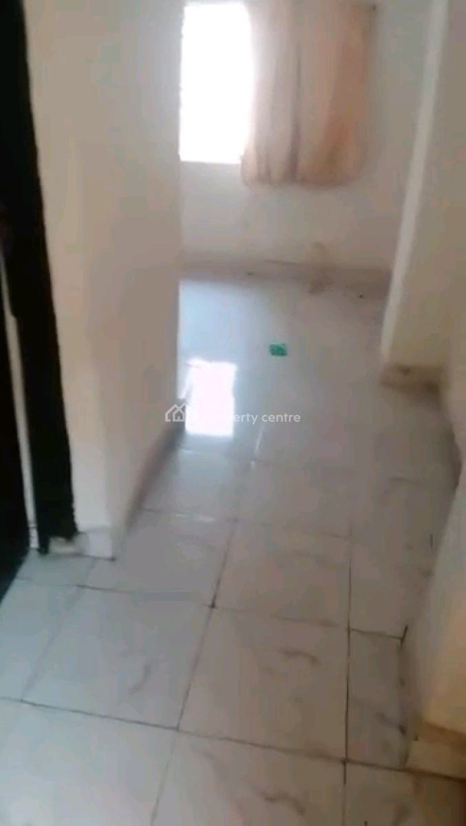 a Portable Descent Clean Miniflat Downstairs with a Wardrobe, Theo Okunusi, Alapere, Ketu, Lagos, Mini Flat (room and Parlour) for Rent
