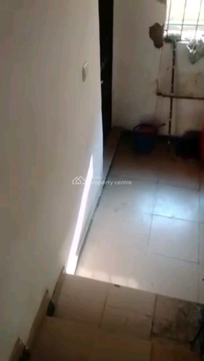 a Portable Descent Clean Miniflat Downstairs with a Wardrobe, Theo Okunusi, Alapere, Ketu, Lagos, Mini Flat (room and Parlour) for Rent