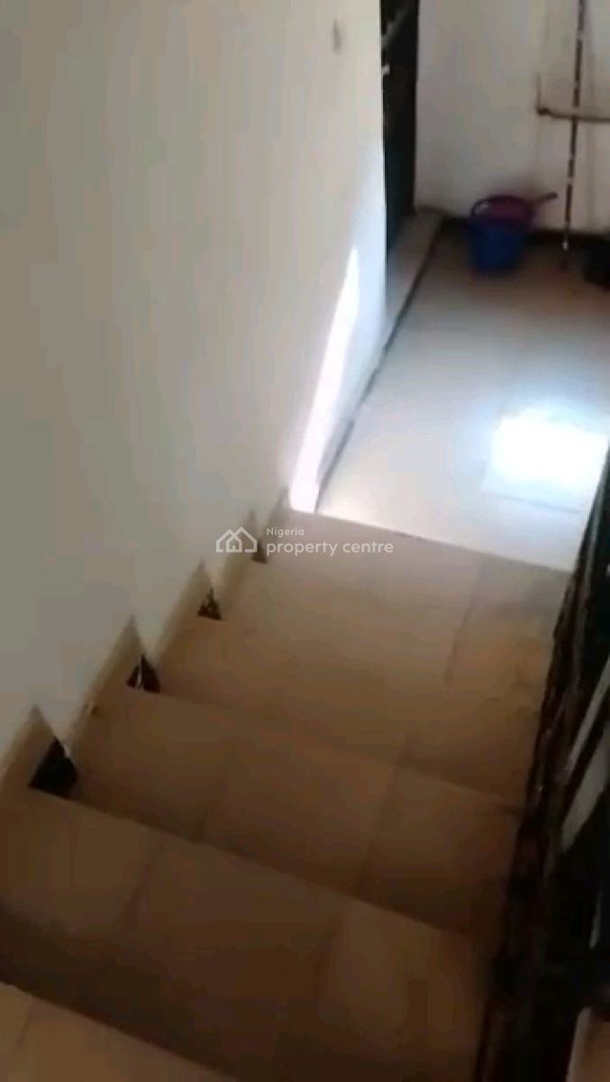 a Portable Descent Clean Miniflat Downstairs with a Wardrobe, Theo Okunusi, Alapere, Ketu, Lagos, Mini Flat (room and Parlour) for Rent