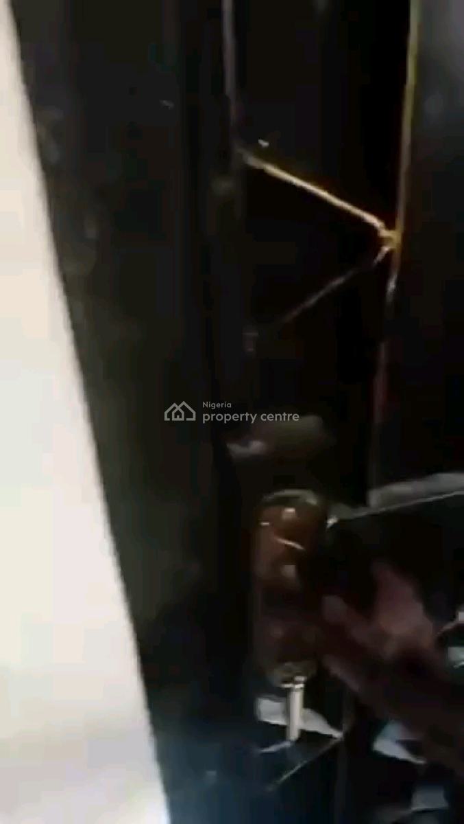 a Portable Descent Clean Miniflat Downstairs with a Wardrobe, Theo Okunusi, Alapere, Ketu, Lagos, Mini Flat (room and Parlour) for Rent