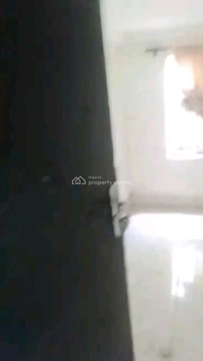 a Portable Descent Clean Miniflat Downstairs with a Wardrobe, Theo Okunusi, Alapere, Ketu, Lagos, Mini Flat (room and Parlour) for Rent