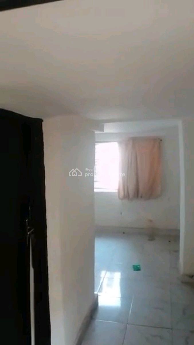 a Portable Descent Clean Miniflat Downstairs with a Wardrobe, Theo Okunusi, Alapere, Ketu, Lagos, Mini Flat (room and Parlour) for Rent