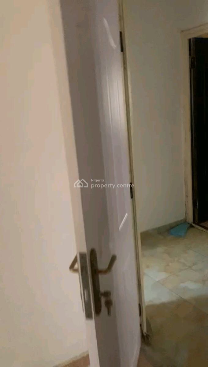 a Lovely and Fantastic 3 Bed Rooms, Akoka, Yaba, Lagos, Flat / Apartment for Rent