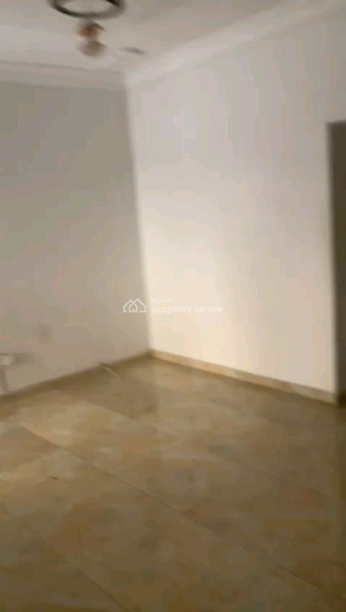 a Lovely and Fantastic 3 Bed Rooms, Akoka, Yaba, Lagos, Flat / Apartment for Rent