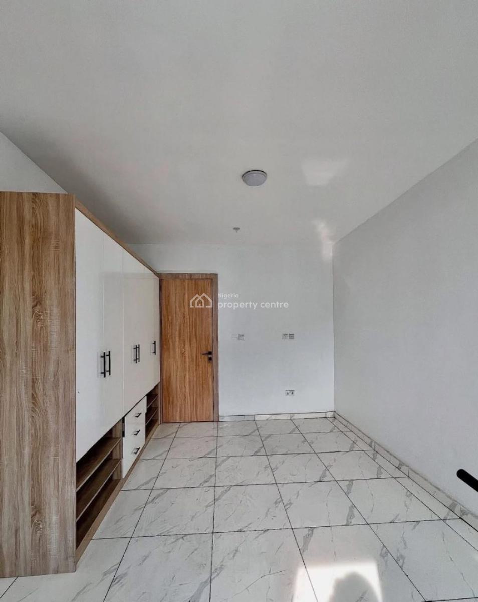 Fully Serving 2 Bedrooms Apartment, Ikate, Lekki, Lagos, Flat / Apartment for Sale