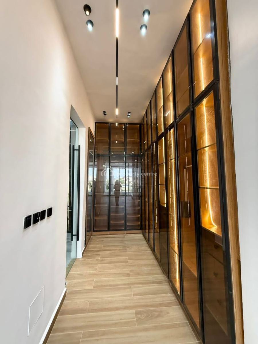 Stunning 5 Bedrooms Luxury Home, Ikota, Lekki, Lagos, Detached Duplex for Sale