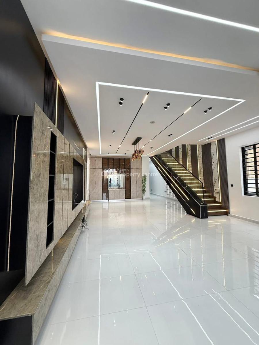 Stunning 5 Bedrooms Luxury Home, Ikota, Lekki, Lagos, Detached Duplex for Sale