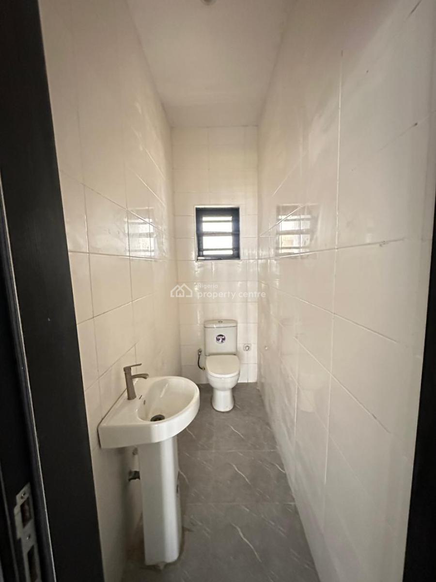 Beautiful 2 Bedroom Apartment, Lekki, Ologolo, Lekki, Lagos, Flat / Apartment for Sale