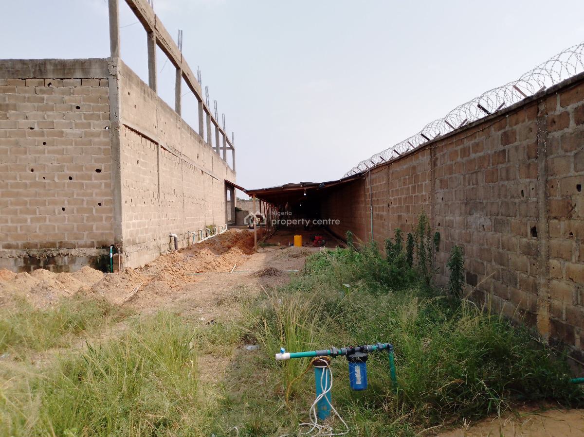 Uncompleted Commercial Factory Warehouse., Obaran Road By Ofada Round About Mowe., Mowe Ofada, Ogun, Factory for Sale