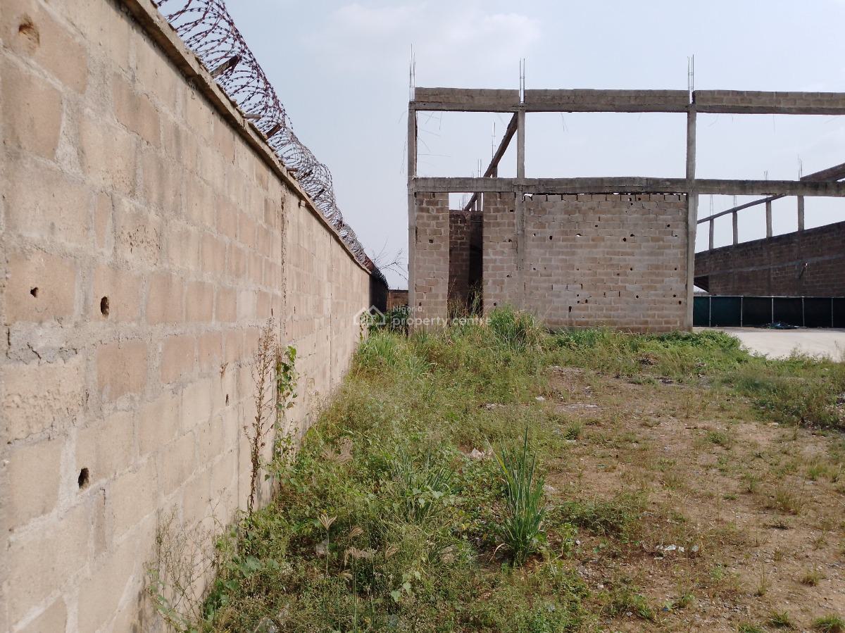 Uncompleted Commercial Factory Warehouse., Obaran Road By Ofada Round About Mowe., Mowe Ofada, Ogun, Factory for Sale