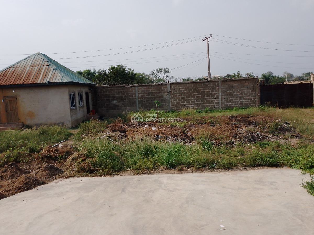 Uncompleted Commercial Factory Warehouse., Obaran Road By Ofada Round About Mowe., Mowe Ofada, Ogun, Factory for Sale