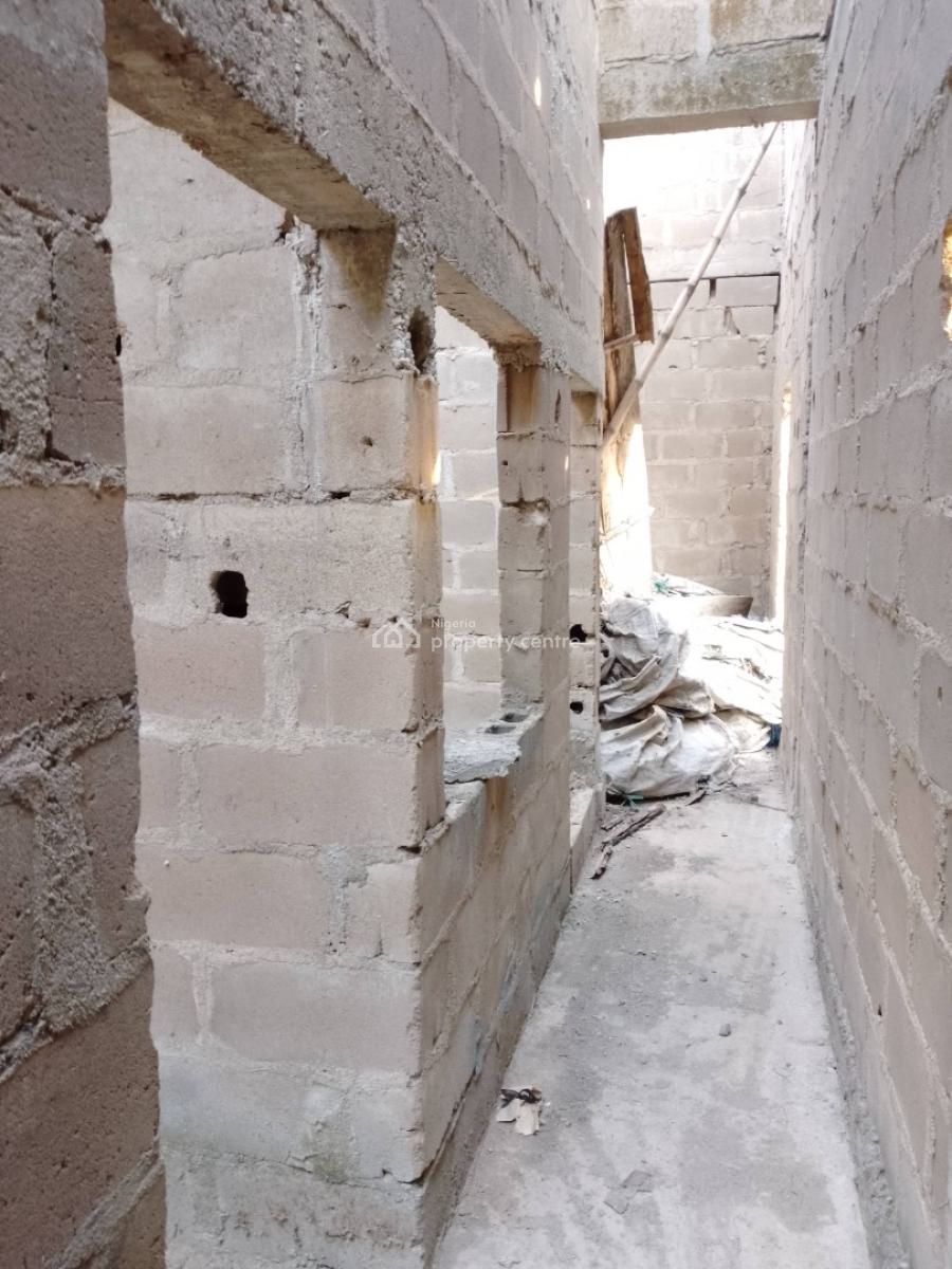 Uncompleted Commercial Factory Warehouse., Obaran Road By Ofada Round About Mowe., Mowe Ofada, Ogun, Factory for Sale