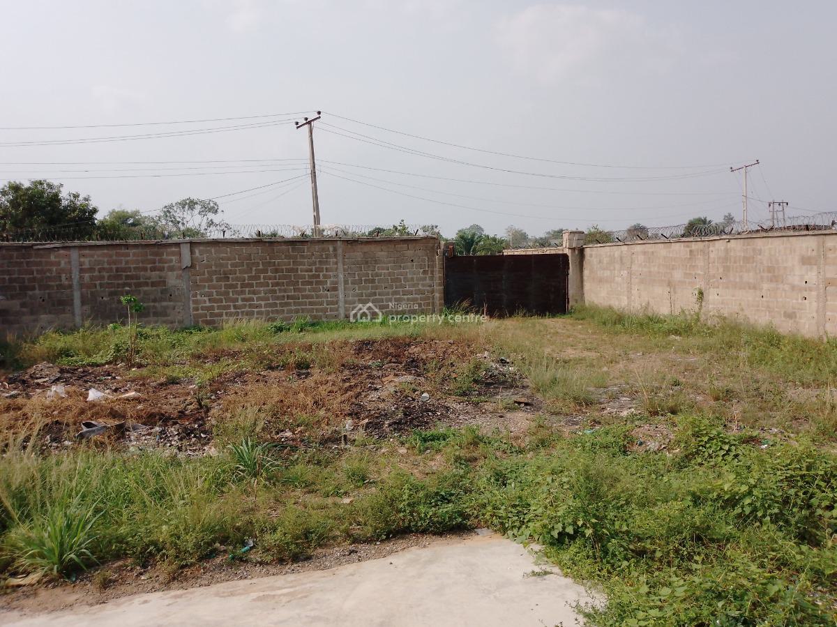 Uncompleted Commercial Factory Warehouse., Obaran Road By Ofada Round About Mowe., Mowe Ofada, Ogun, Factory for Sale