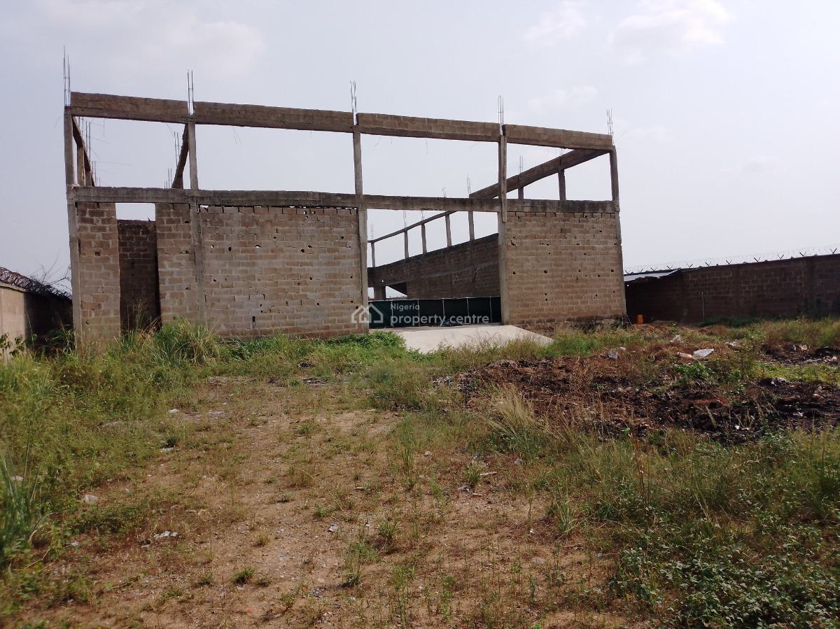 Uncompleted Commercial Factory Warehouse., Obaran Road By Ofada Round About Mowe., Mowe Ofada, Ogun, Factory for Sale