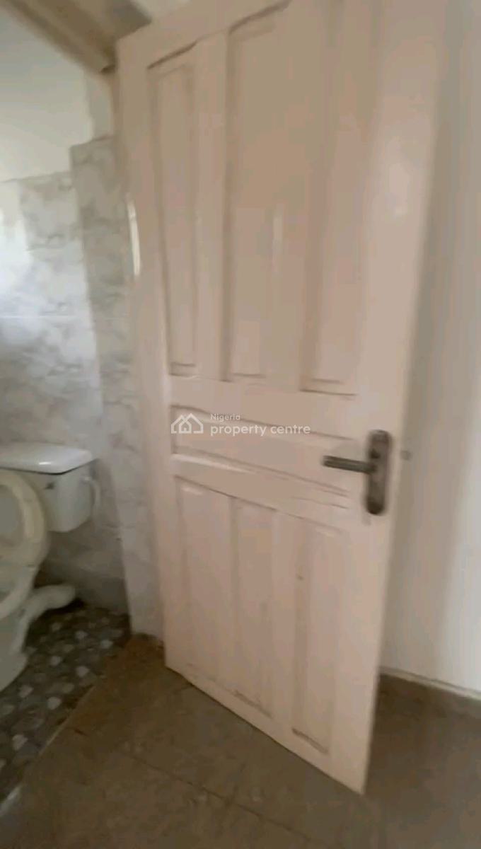 a Relatively New and Standard 3bedroom Apartment, Upstairs, Primate Adejobi Crescent, Aladura, Anthony, Maryland, Lagos, Flat / Apartment for Rent