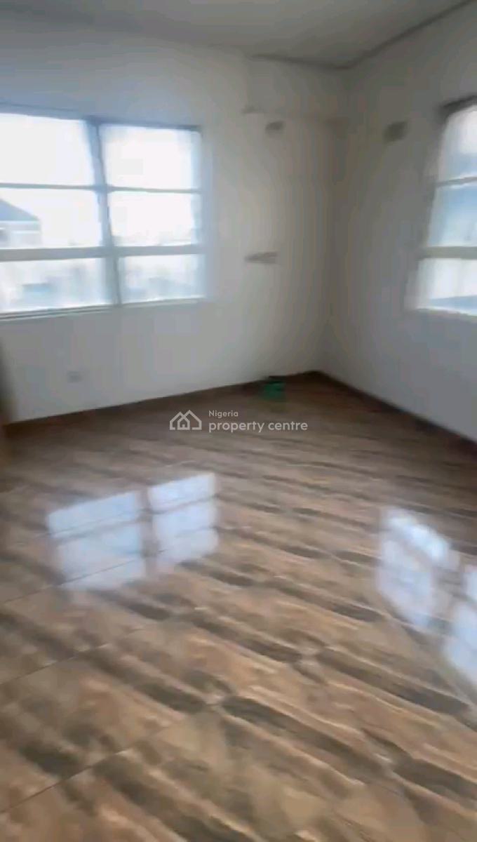 a Relatively New and Standard 3bedroom Apartment, Upstairs, Primate Adejobi Crescent, Aladura, Anthony, Maryland, Lagos, Flat / Apartment for Rent