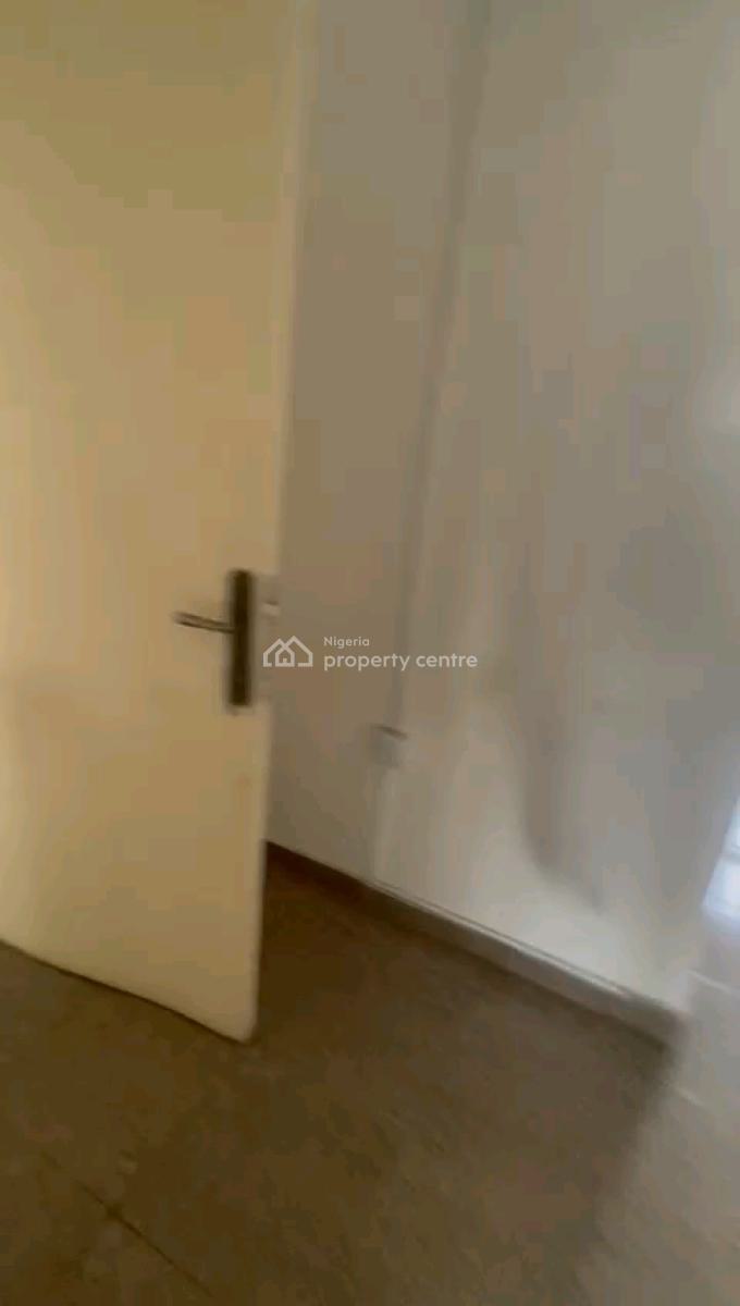 a Relatively New and Standard 3bedroom Apartment, Upstairs, Primate Adejobi Crescent, Aladura, Anthony, Maryland, Lagos, Flat / Apartment for Rent