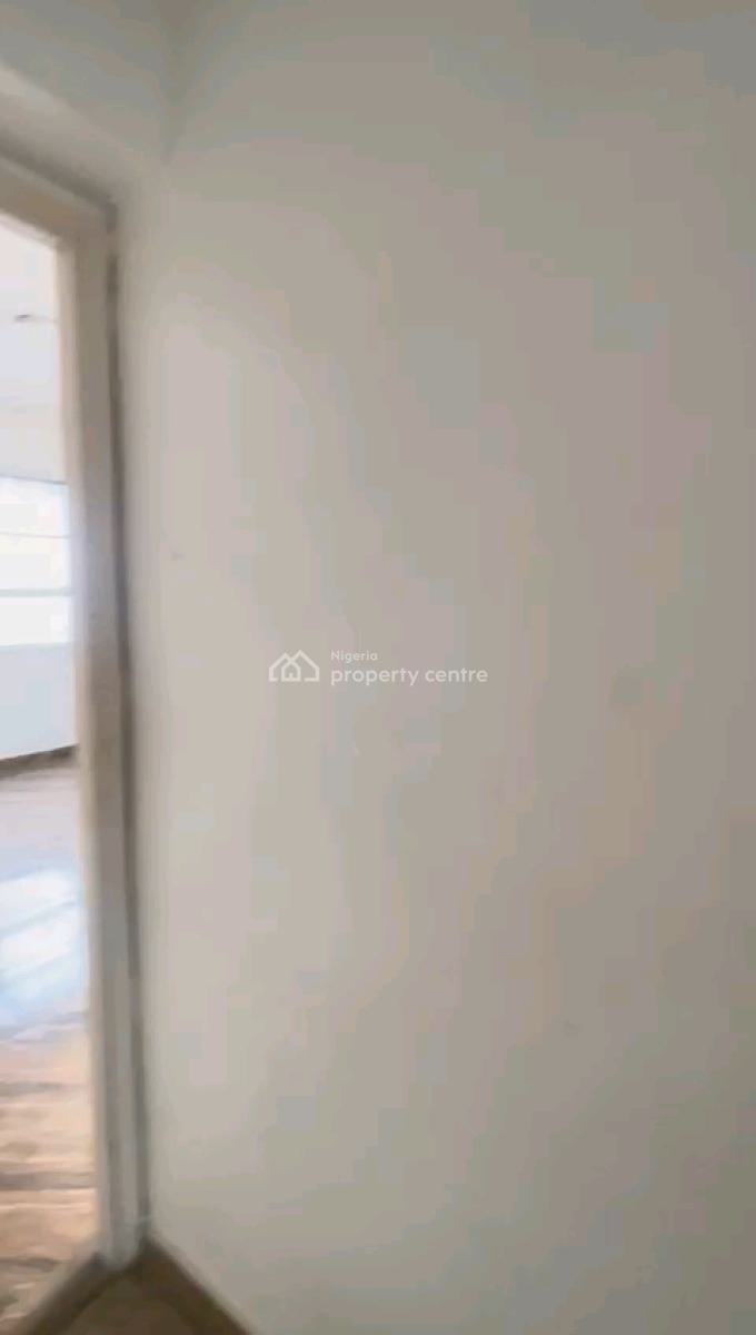 a Relatively New and Standard 3bedroom Apartment, Upstairs, Primate Adejobi Crescent, Aladura, Anthony, Maryland, Lagos, Flat / Apartment for Rent