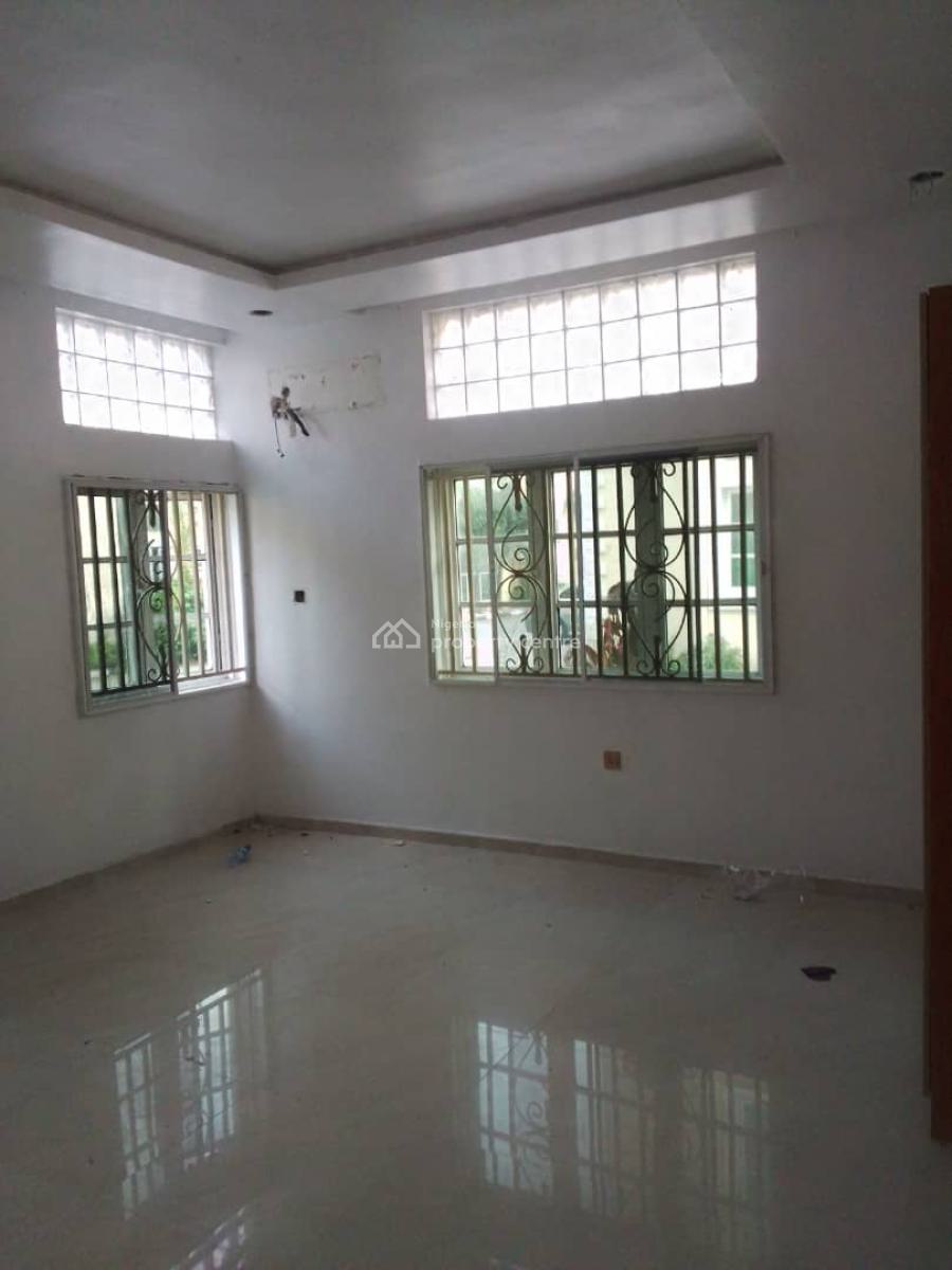 3 Bedroom Flat with Swimming Pool, Lekki Phase 1, Lekki, Lagos, Flat / Apartment for Rent