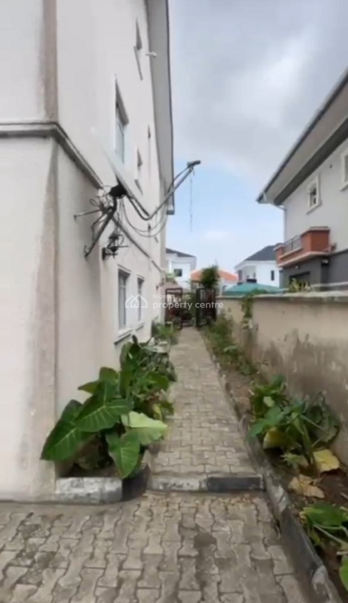 Top Notch 5 Bedroom Fully Detached Duplex with Boyz Quarter, Carlton Estates Chevron Drive, Lekki, Lagos, Detached Duplex for Sale