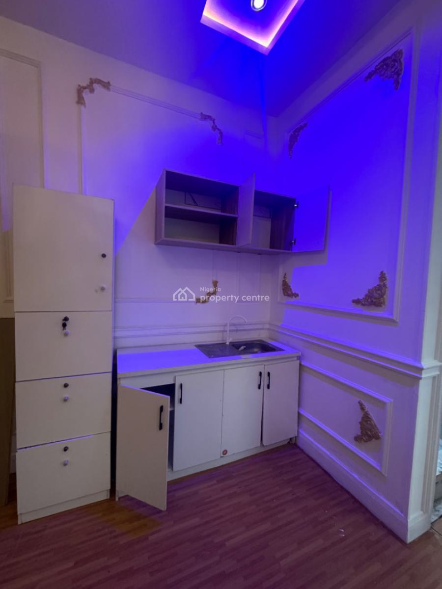 Self Contained, Van Daniel Estate, Orchid Road, Lekki, Lagos, Self Contain (single Rooms) for Rent