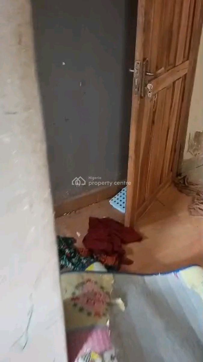 a Standard and Spacious Miniflat, Adekunle, Yaba, Lagos, Mini Flat (room and Parlour) for Rent