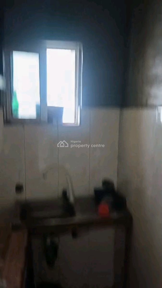 a Standard and Spacious Miniflat, Adekunle, Yaba, Lagos, Mini Flat (room and Parlour) for Rent
